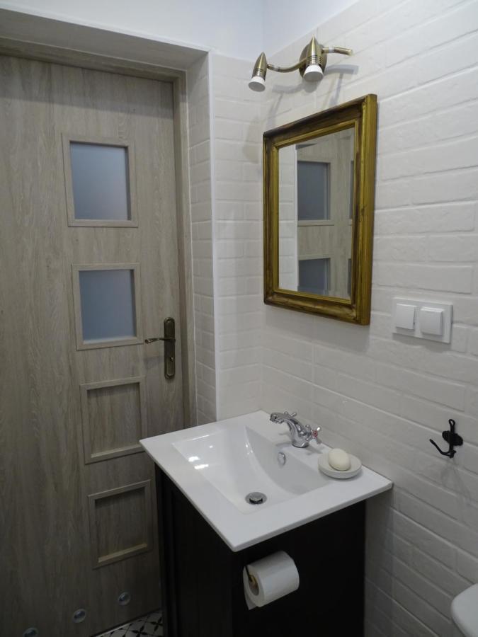 Cieply, Przytulny Apartament, 34 M 2, Centrum Μπίντγκοστς Εξωτερικό φωτογραφία