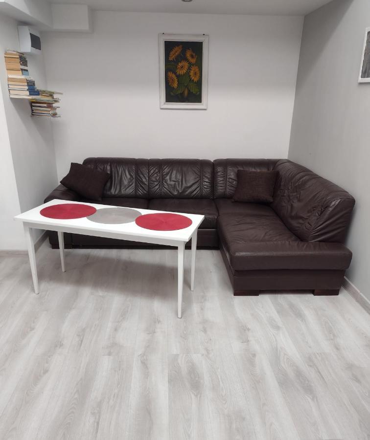 Cieply, Przytulny Apartament, 34 M 2, Centrum Μπίντγκοστς Εξωτερικό φωτογραφία
